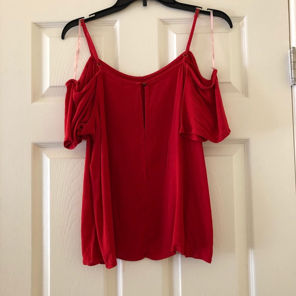 Off the shoulder top - Picture 3 of 5
